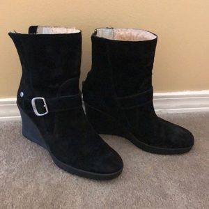 UGG insulated wedge boot